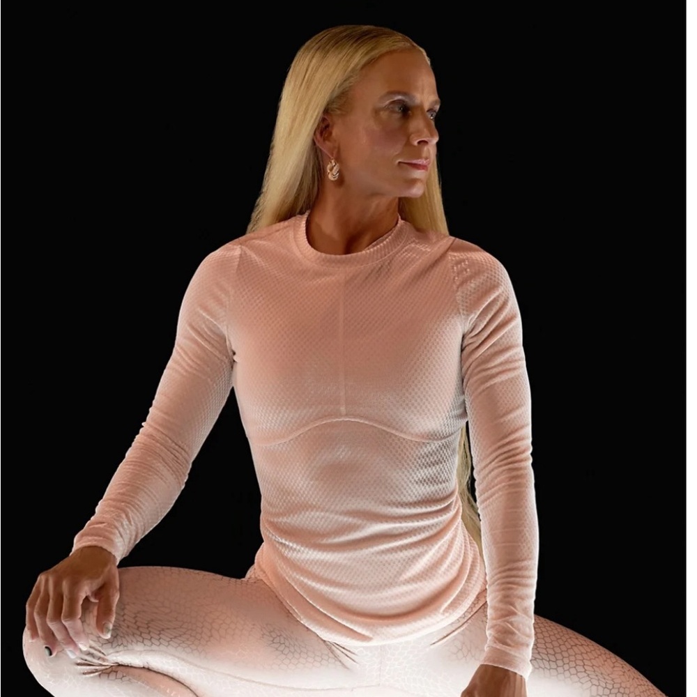Fabletics long sleeve velour top